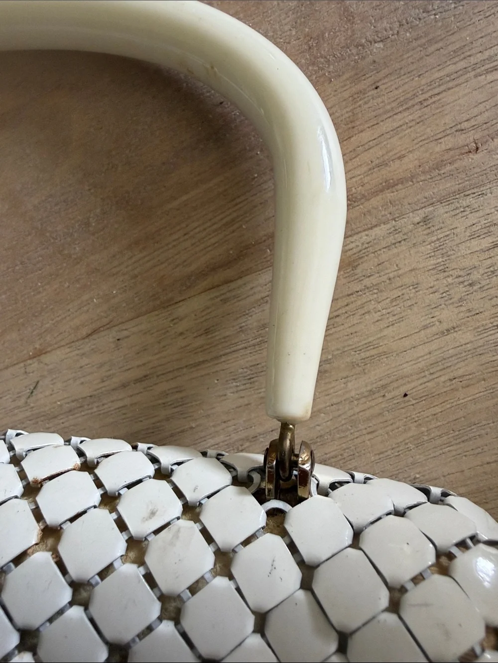 Vintage beautiful White metal mesh Top-Handle Women’s Bag
